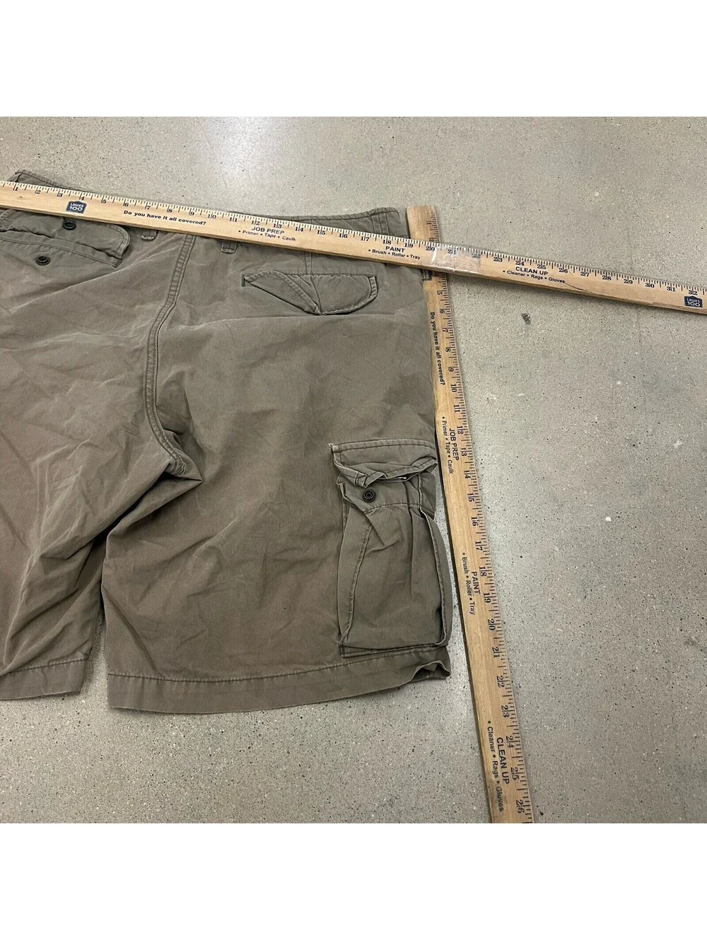 VINTAGE Gap Shorts Mens 36 Brown Cargo Khakis Utility Grunge Y2K Adult